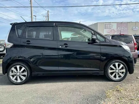 Mitsubishi eK Custom