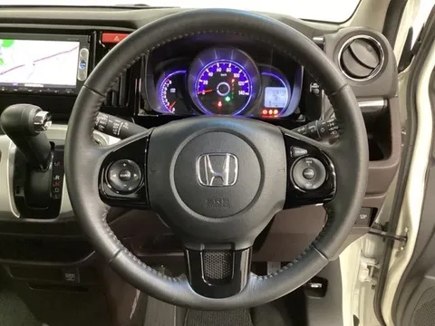 Honda N-WGN Custom