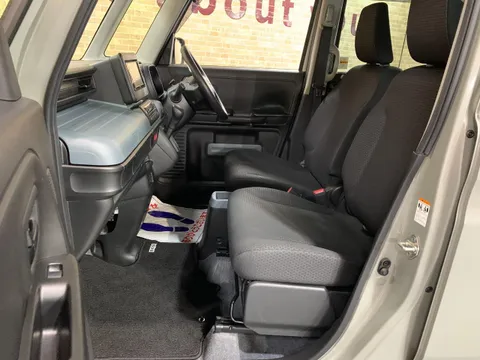 Suzuki Spacia Base