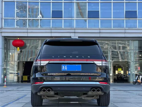 Lincoln Aviator