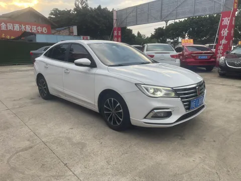 Roewe i5