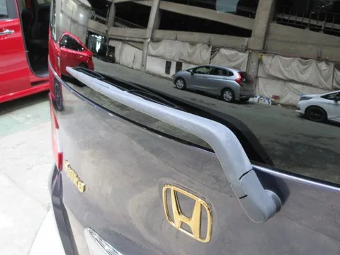 Honda Freed Spike