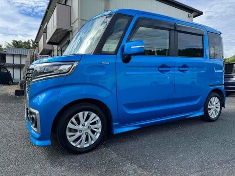 Suzuki Spacia Custom