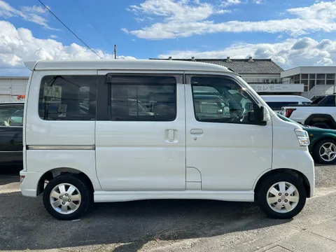 Daihatsu Atrai Wagon