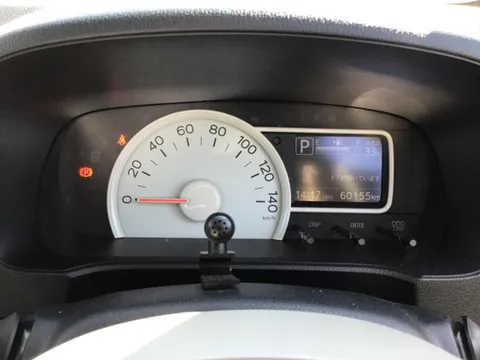 Daihatsu Mira Tocot