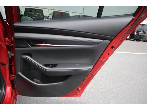 Mazda MAZDA3 Sedan