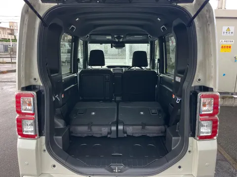 Toyota Pixis Mega