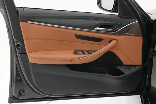 BMW BMW