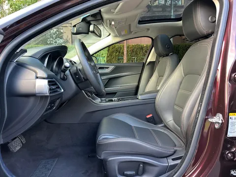Jaguar XEL