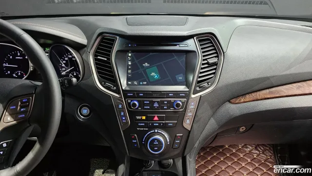 Hyundai Grand Santa Fe (Maxcruz)