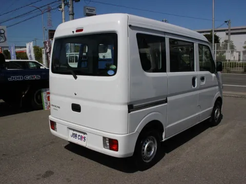 Mitsubishi Minicab Van
