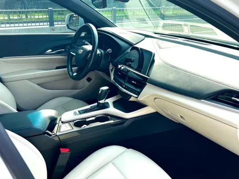 Cadillac CT4