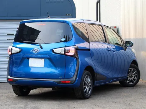 Toyota Sienta