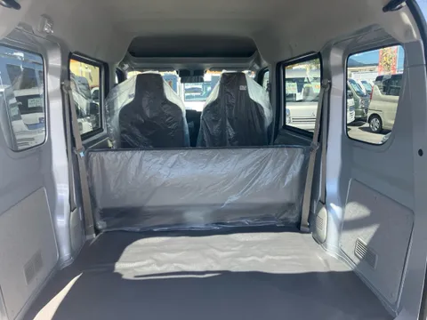Mitsubishi Minicab Van