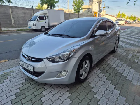 Hyundai Elantra (Avante)