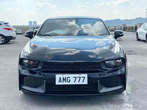 Lynk & Co 03