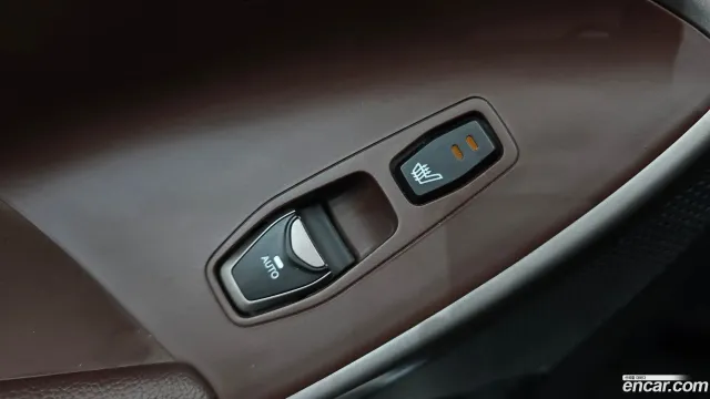Hyundai Grand Santa Fe (Maxcruz)