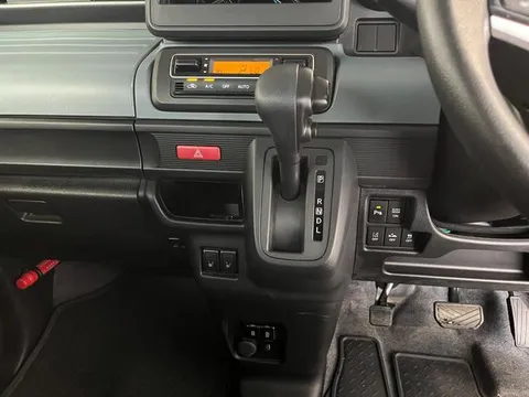 Suzuki Spacia Base