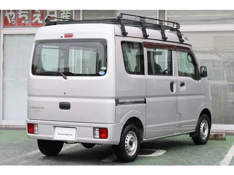 Mitsubishi Minicab Van