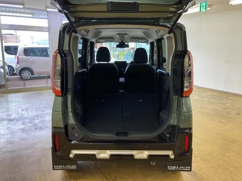 Mitsubishi Delica Mini
