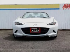 Mazda MX-5 (Roadster)
