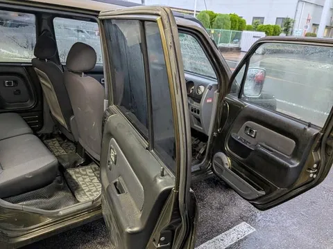 Daihatsu Naked