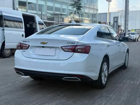 Chevrolet Malibu XL
