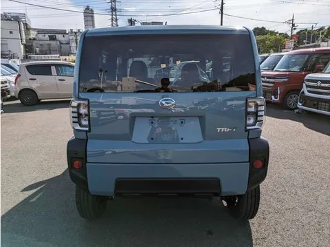 Daihatsu Taft