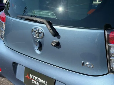 Toyota iQ