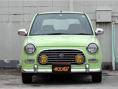 Daihatsu Mira Gino