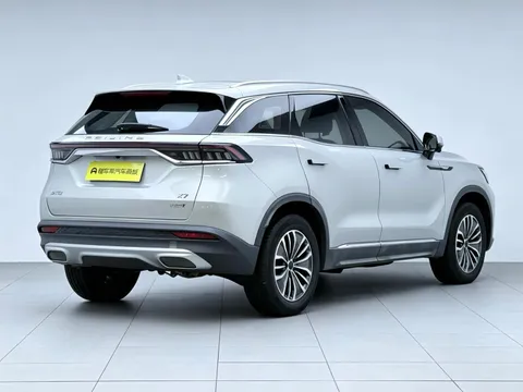 BAIC X7