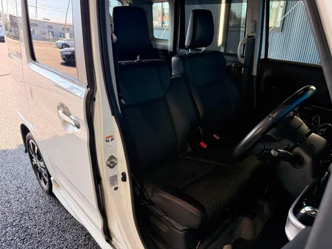 Suzuki Spacia Custom
