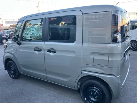 Suzuki Spacia Base