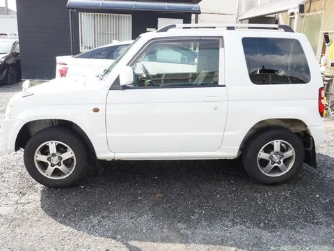 Nissan KIX