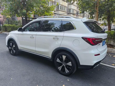 Roewe RX5