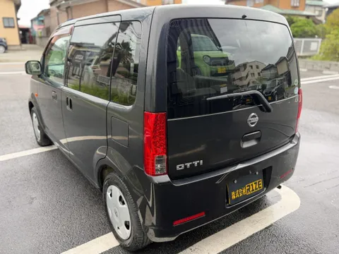 Nissan Otti