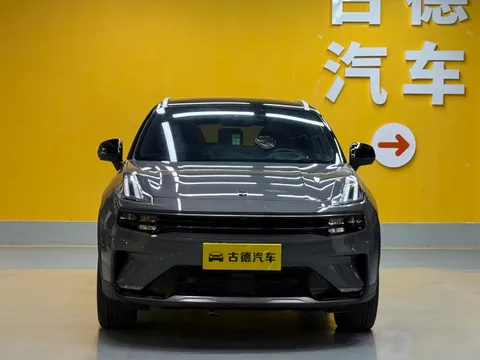 Lynk & Co Lynk & Co 06