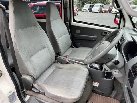 Mitsubishi Minicab Van