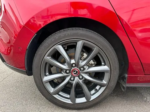 Mazda MAZDA3 Fastback