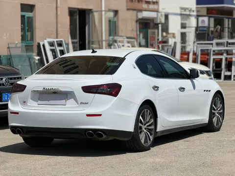 Maserati Ghibli