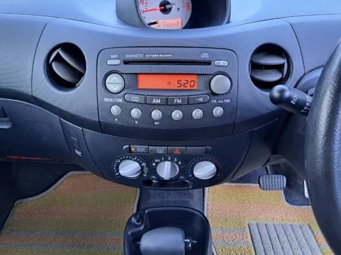 Daihatsu Esse