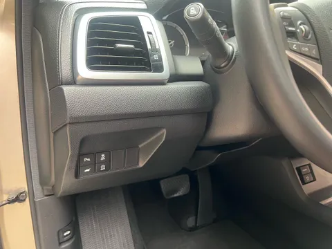 Honda UR-V
