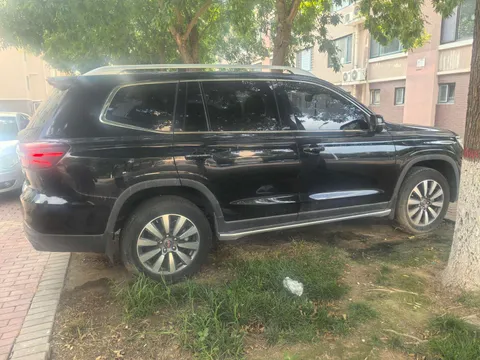 Roewe RX8