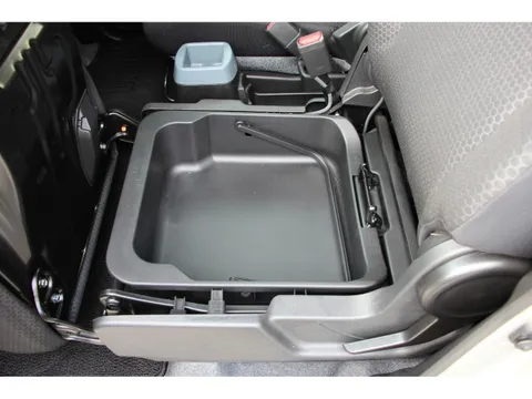 Suzuki Spacia Base