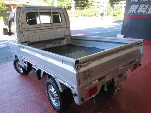 Nissan Clipper Truck