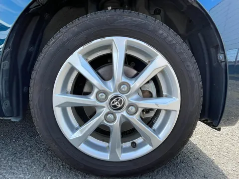 Toyota Pixis Mega