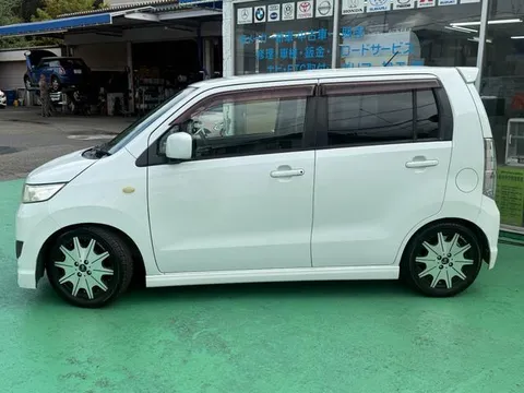 Suzuki Wagon R Stingray
