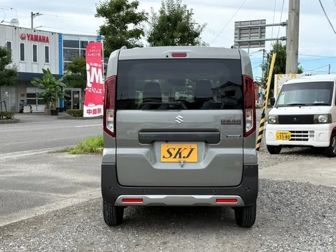 Suzuki Spacia Gear