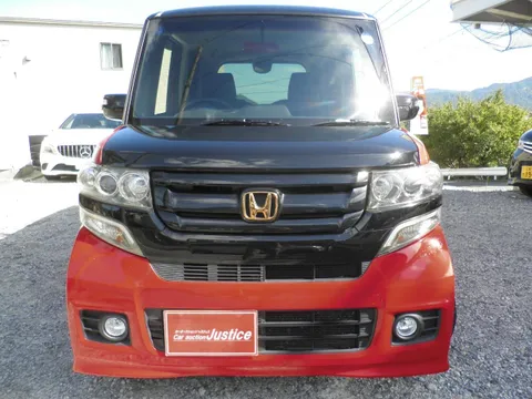 Honda N-BOX Custom