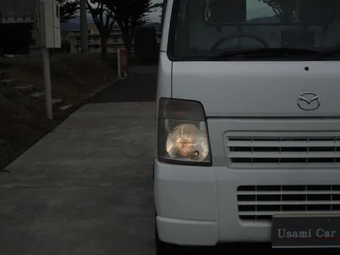 Mazda Scrum Truck